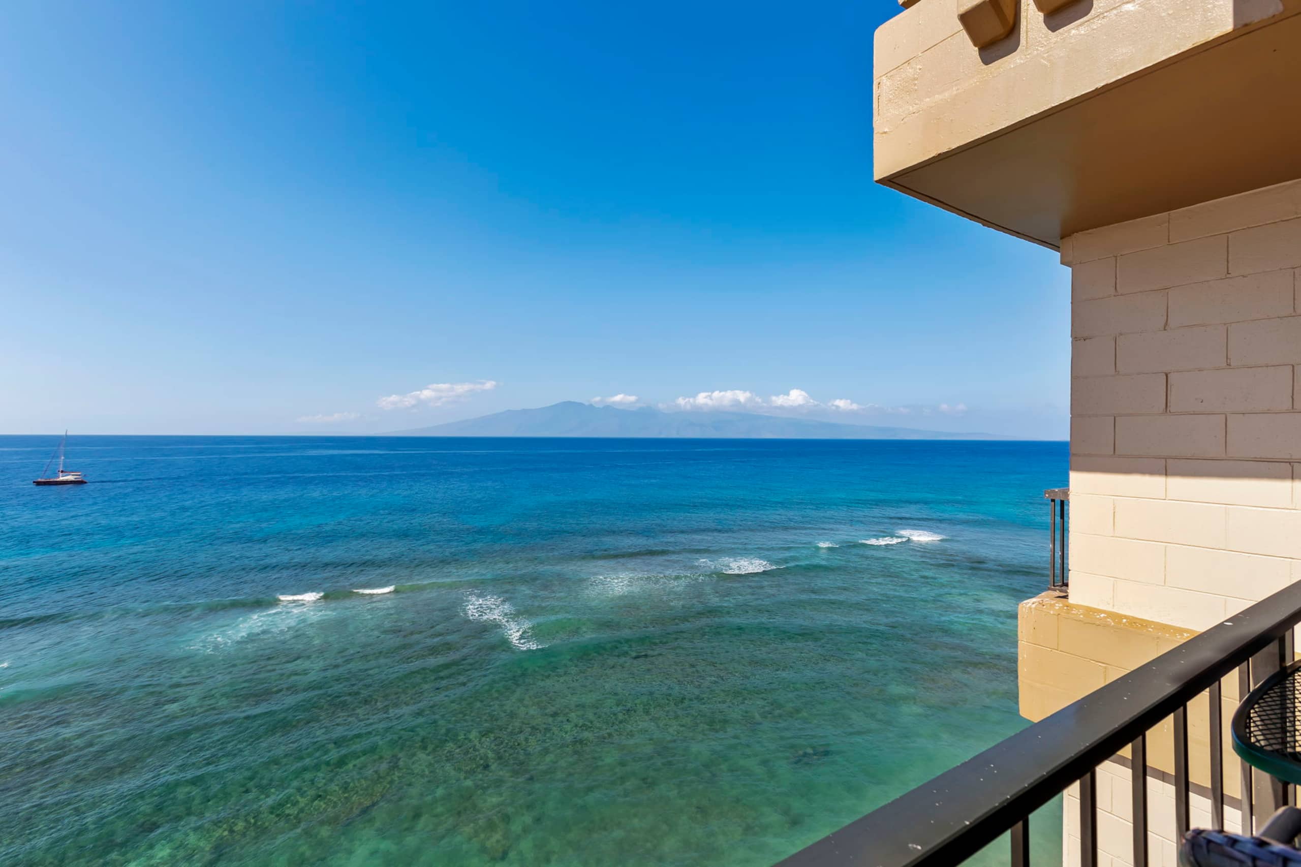 Condo in Lahaina · ★4.97 · Studio · 4 beds · 1 private bath - Image 25