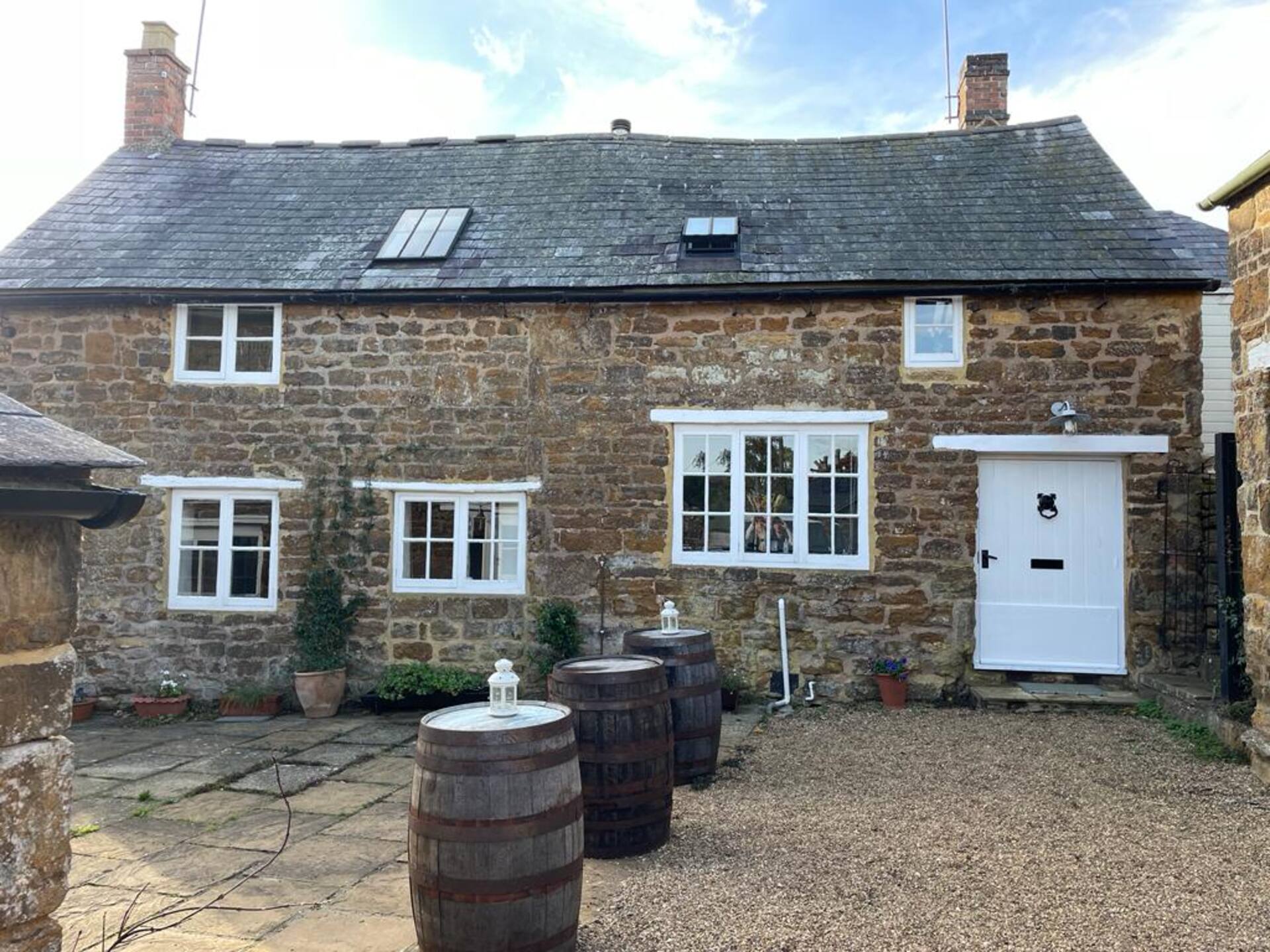Charming detached cottage, Byfield