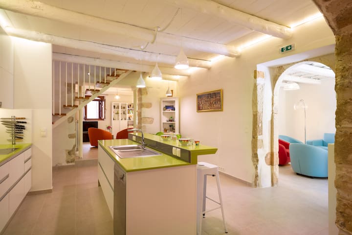 Villa in Rethymno Town w/Private Heated Pool & BBQ gallery image 5