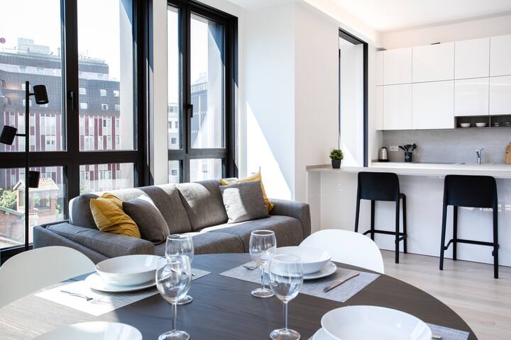 Duomo Central Tower 2BR I Hacca Collection gallery image 3