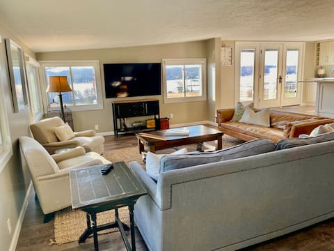 Beautiful cottage, perfect for the whole family.