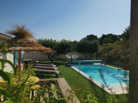 Maison L'Inattendu with Hot Tub and Pool in Moussan