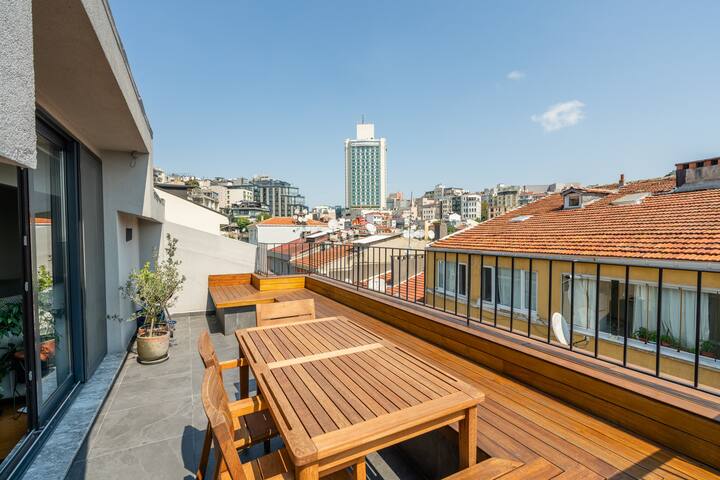 2+1 Central Lux Apartment in Cihangir Beyoglu gallery image 5