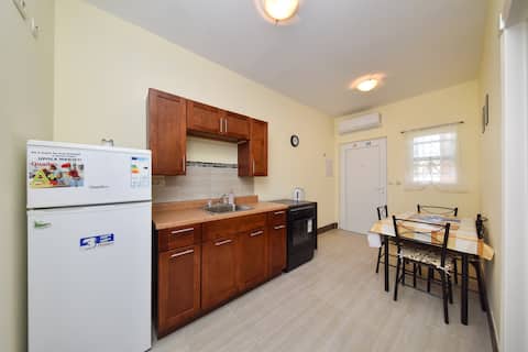 Popular Airbnb listing: Sea view apartment with large pool & ocean breeze in Grbe