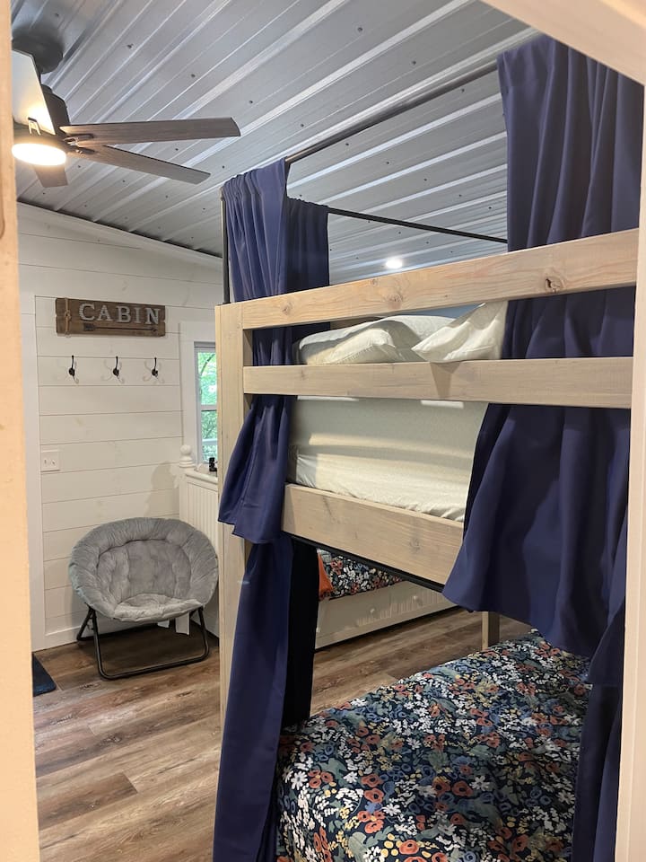 Kids bunk Queen over Queen and single over Trundle.
