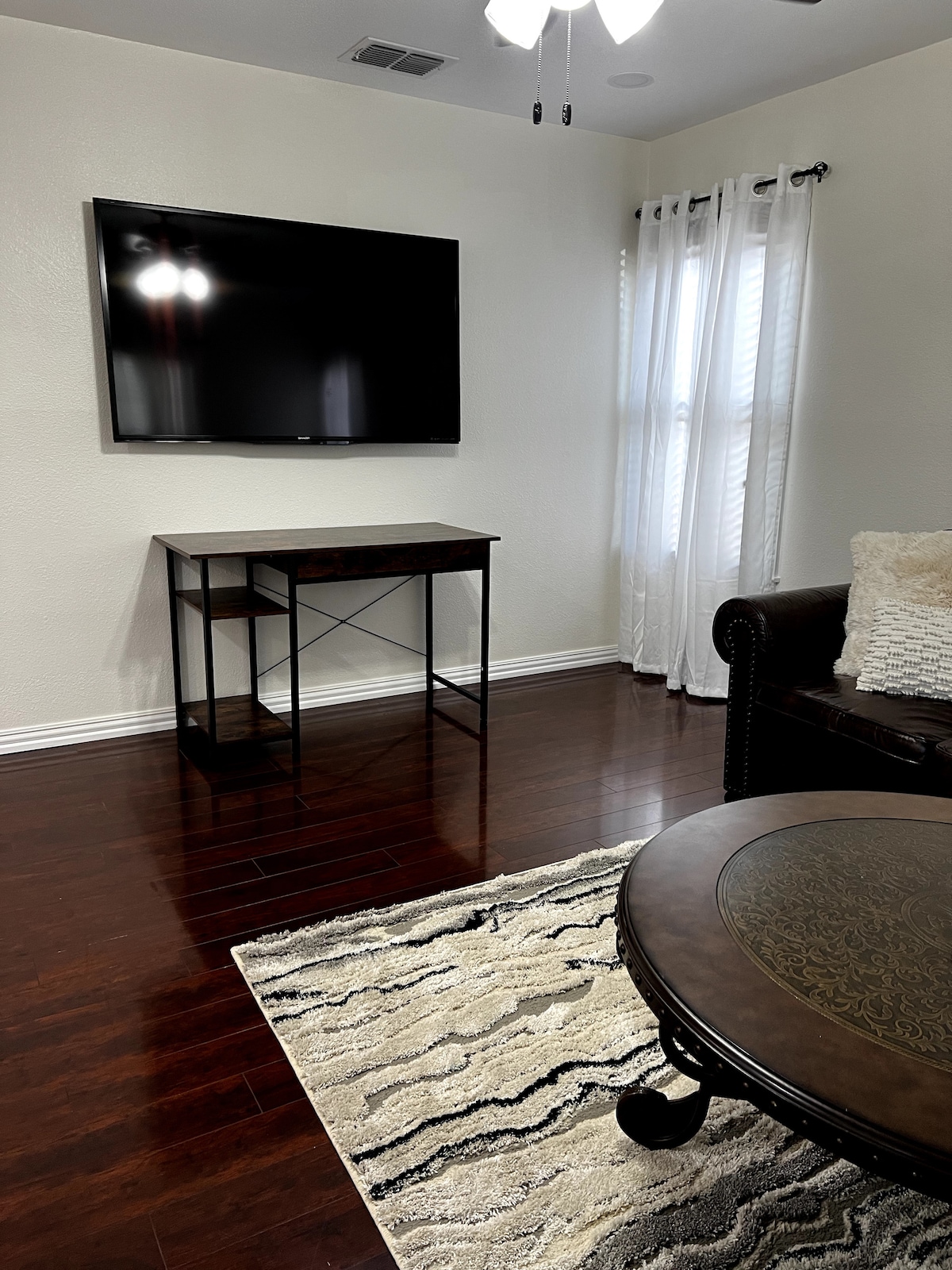 Popular Airbnb listing: The COZY Casita--RELAX & UNWIND in Corpus Christi