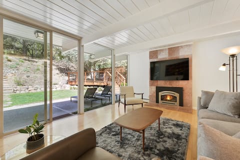 Immaculate, Mid-Century 3 bed/2 bath Eichler home