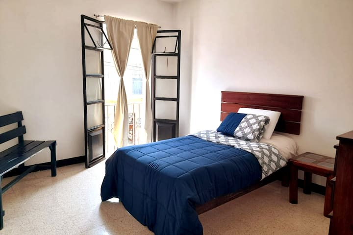 Dhomë gjumi 3
1 krevat dopio