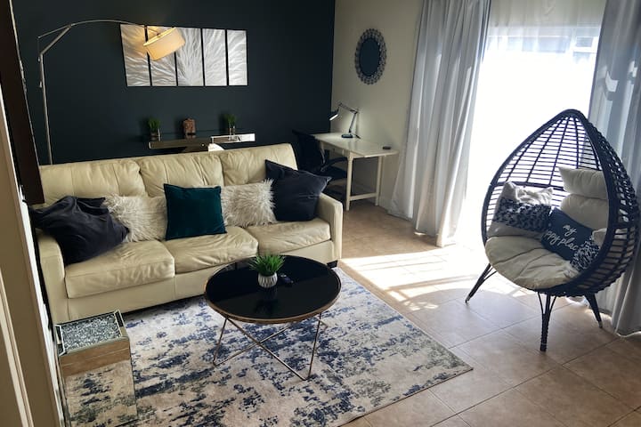 ☆4 Bd Townhome ✓NETFLIX+4K TV ☆
