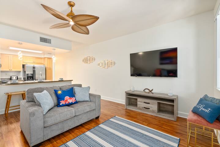 Luxury Oasis Resort Villa gallery image 2