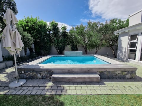 Cozy 120m² cottage with a private braai and pool