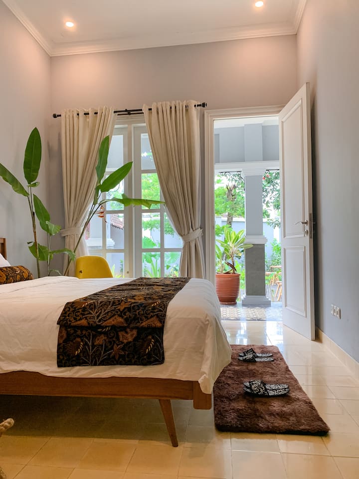 Schlafzimmer 5