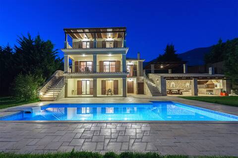 Aspa's Verde Pallazo - Very Close To The Beach