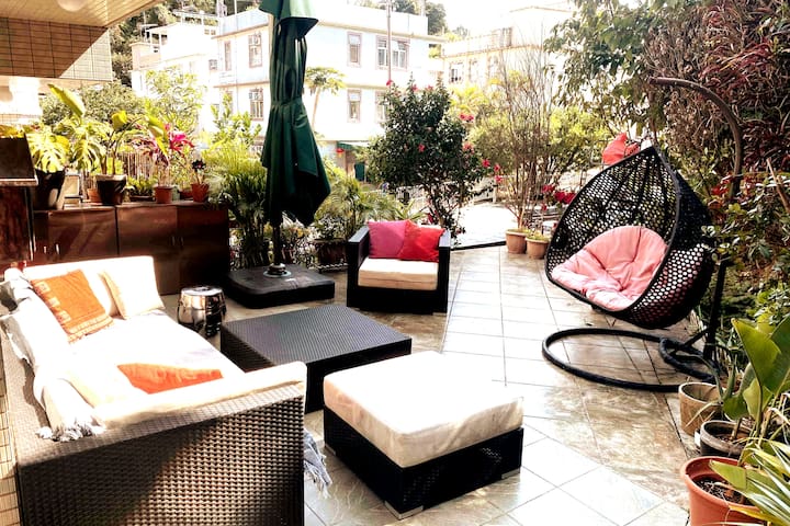 Spacious 4 bedroom Lamma home surrounded by nature