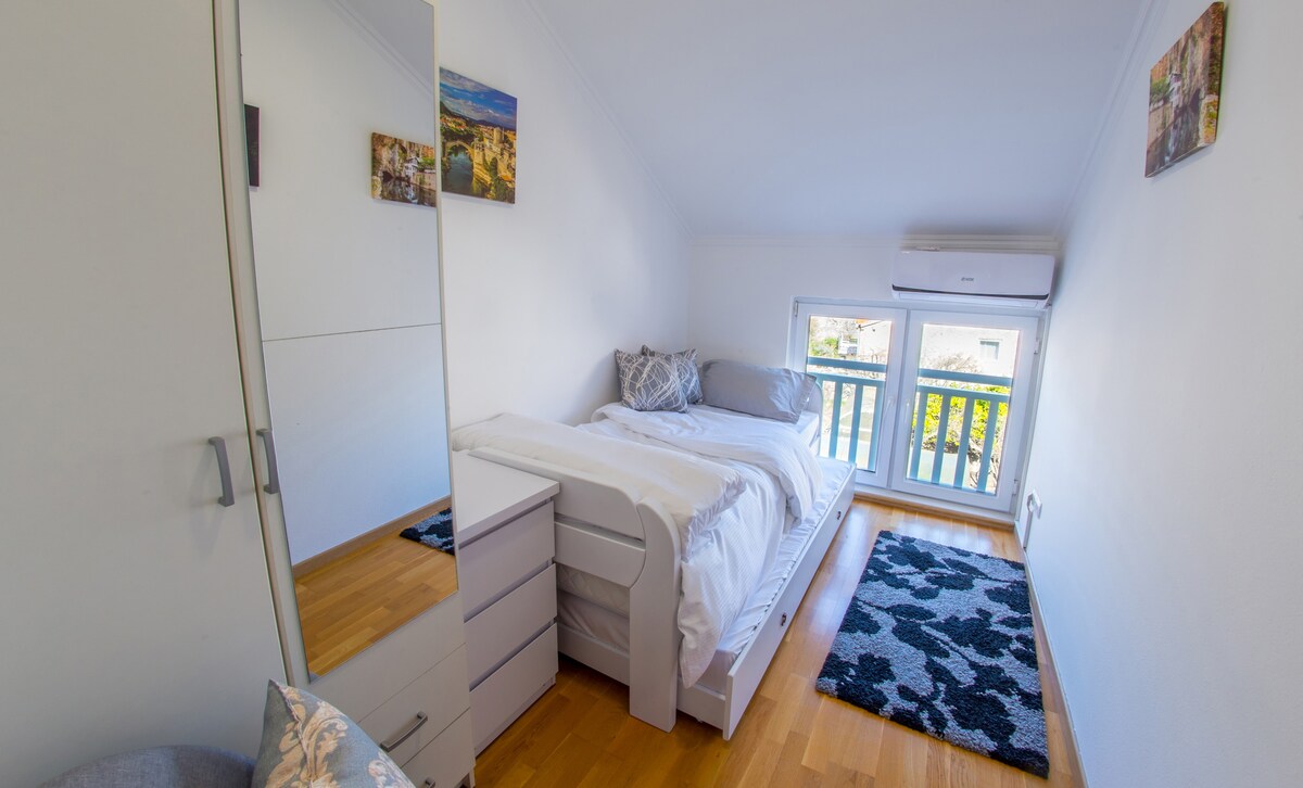 Mila Apartments - Gold - Hit Booker - Dormitorio