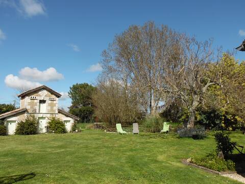 Charming Girondin farmhouse
