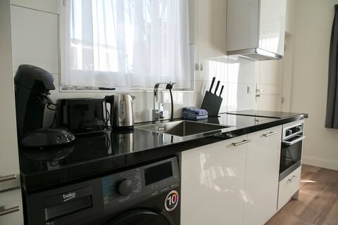 Successful Airbnb property: Modern apartment near Scheveningen beach in Scheveningen Badplaats