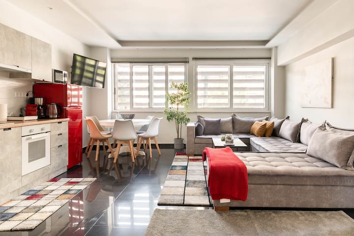 Amazing brand NEW 4BDR/2BATH Apt w/Balcony in ATH