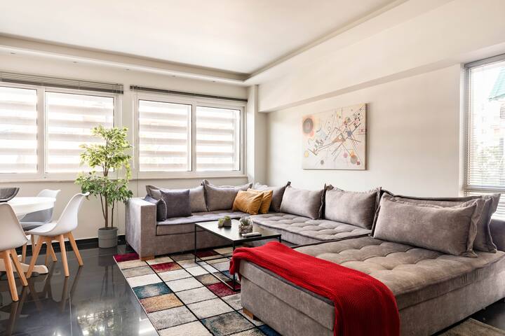 Amazing brand NEW 4BDR/2BATH Apt w/Balcony in ATH gallery image 5