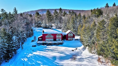 *Available* Luxury Stratton 9BRs - Hot Tub, Sauna