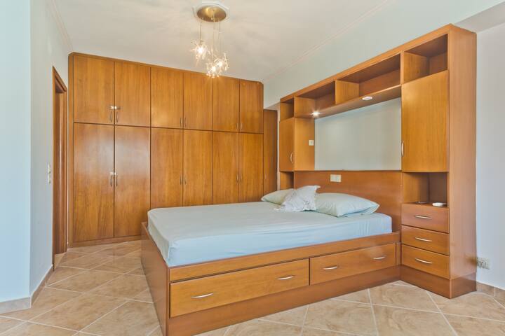 Crystal Chateau: Μaisonette above the sea gallery image 5