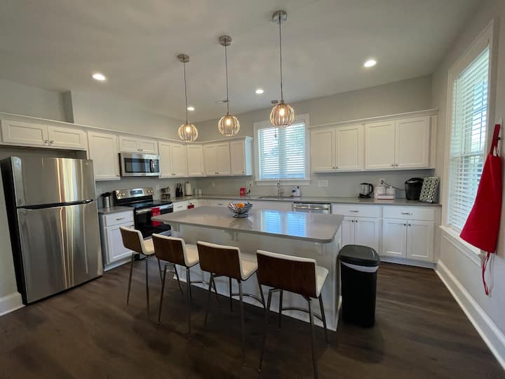 The FezBright Private New Home near ECU Health Houses for Rent in