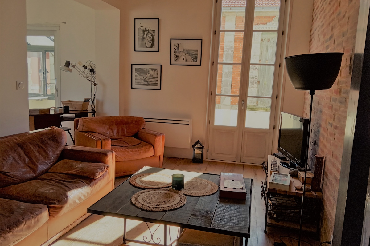 Top performing Airbnb: Apartment, 100 m from the beach in Soulac Sur Mer