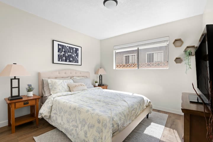 ห้องนอนพร้อมโทรทัศน์เพิ่มเติม