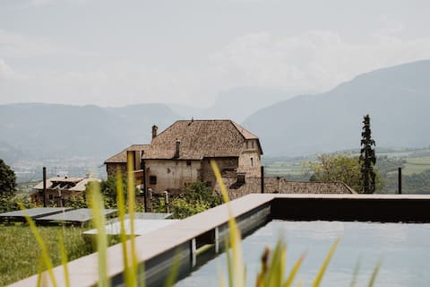 Ansitz Montani Eppan (Appartement Turm)