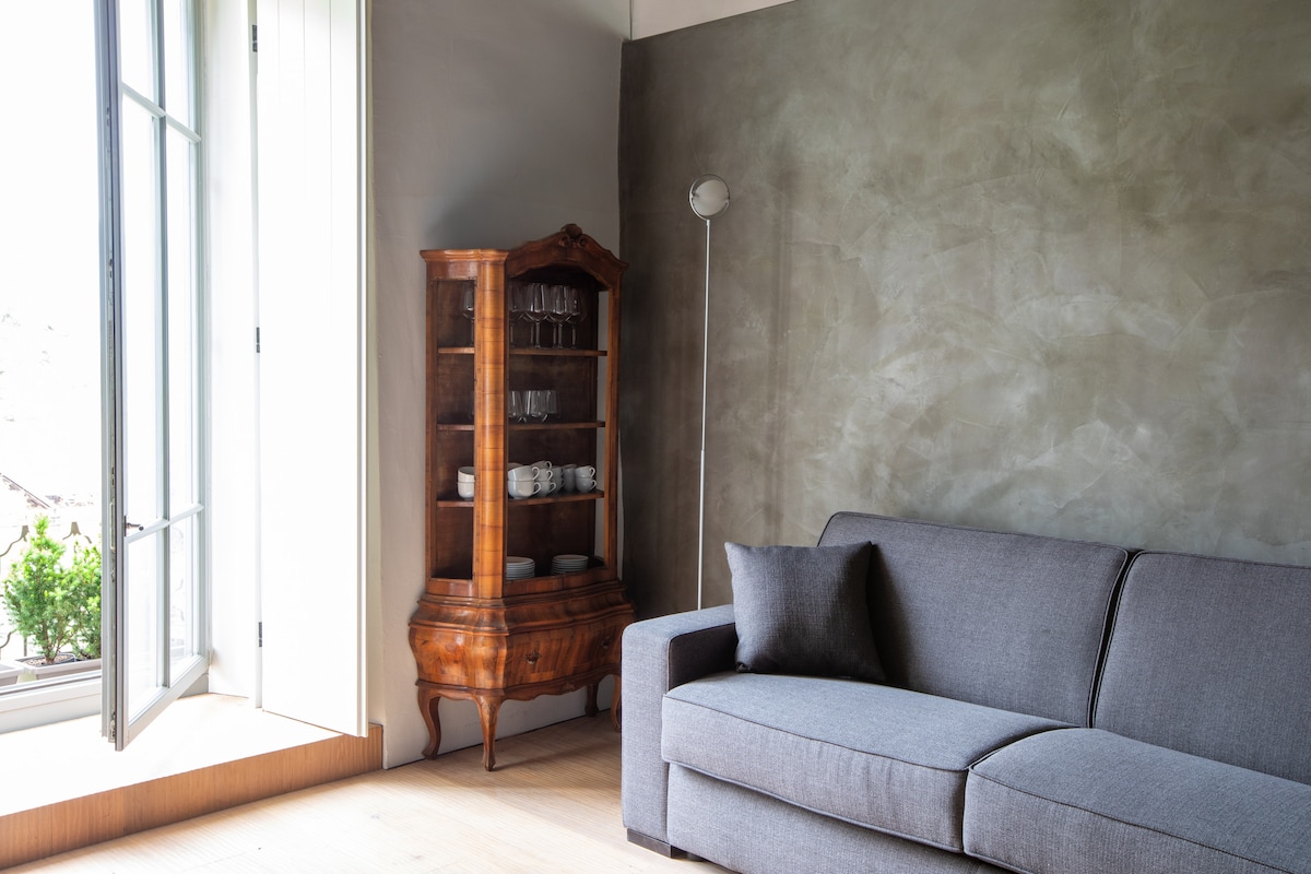 Airbnb con mejor rendimiento: Ansitz Montani Eppan (Turm Apartment) en Appiano Sulla Strada Del Vino