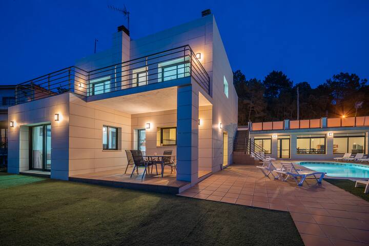 Villa Aurore (12 pers.) Groot zwembad, Wifi, Airco gallery image 4