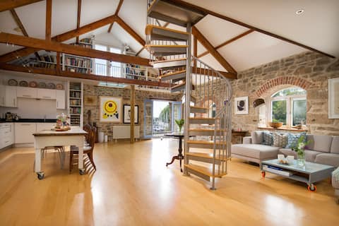 Warehouse Loft, Grade II listed apartment