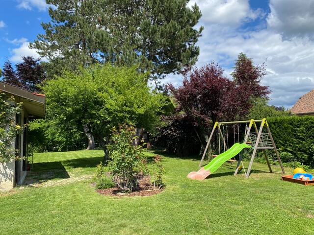 Spacious 4 bedrooms villa near lake & mountains gallery image 5