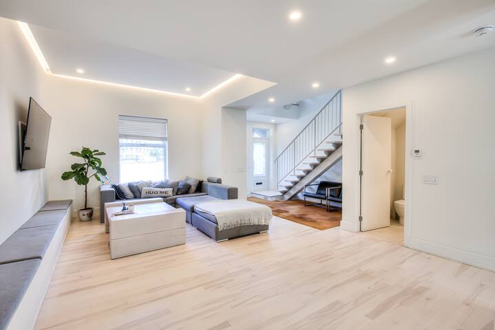 Luxury home in the heart of the Mile-End gallery image 2