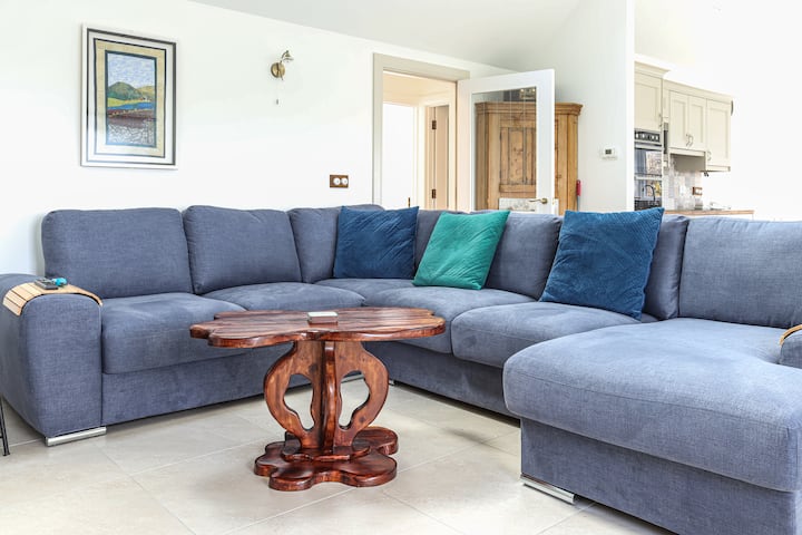 Elegant Westport Cottage - Sleeps 6 - Westport, Ireland