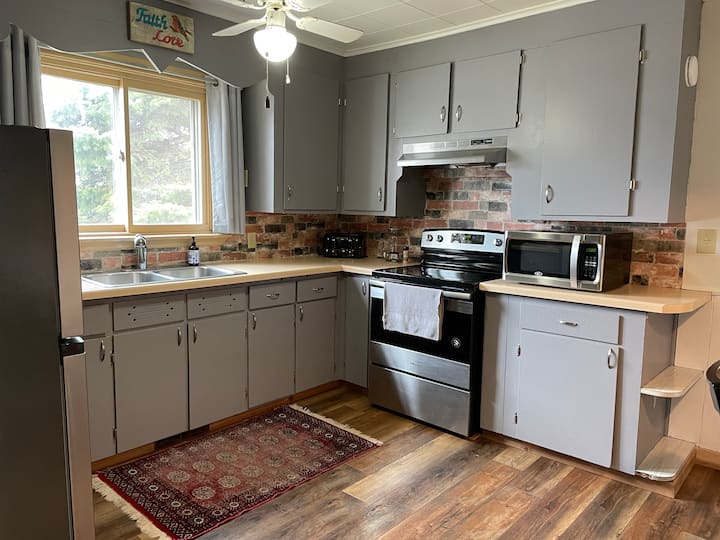 The Getaway Houses for Rent in Sturgeon Bay, Wisconsin, United States