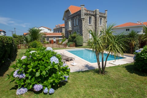 Villa 19ème /sea view/pool/ beach 5mn walk