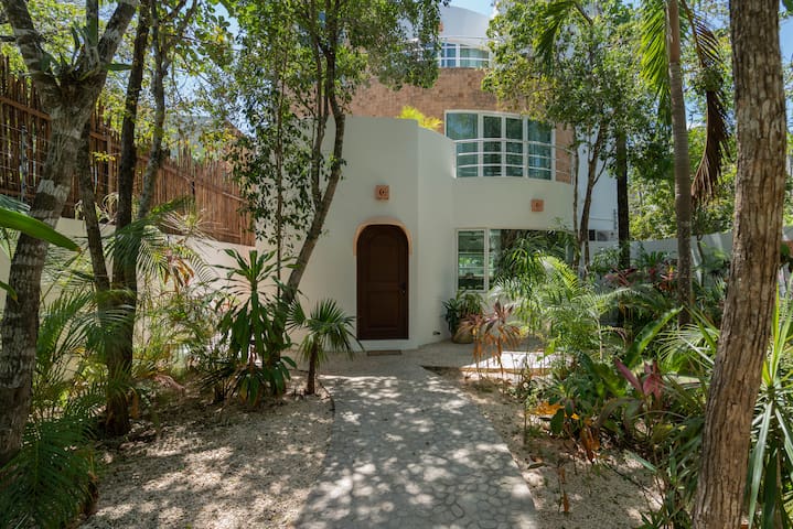 Greenwood Solutions SA de CV managed Airbnb listing 1