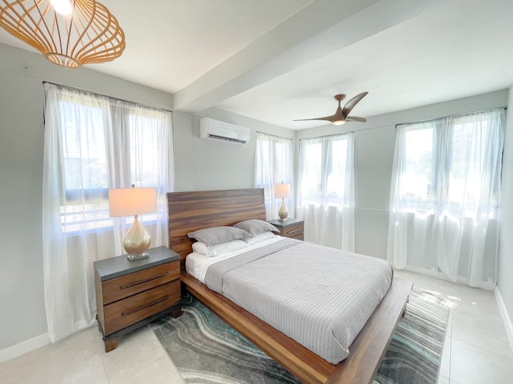 Bedroom 3 Queen Bed