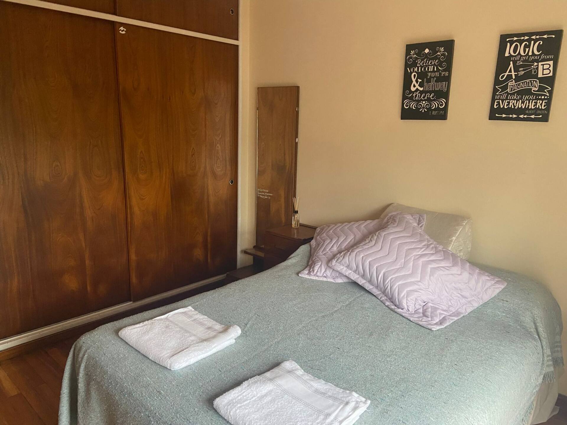 Room with balcony in San Isidro