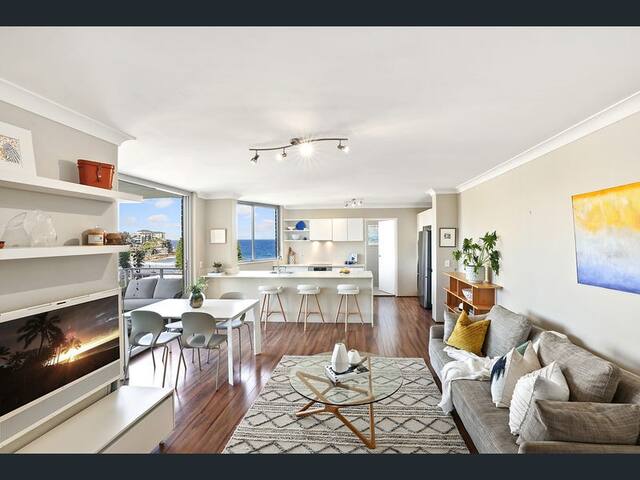 Beachfront in Manly- Sea Dreams-2 Bedroom gallery image 3