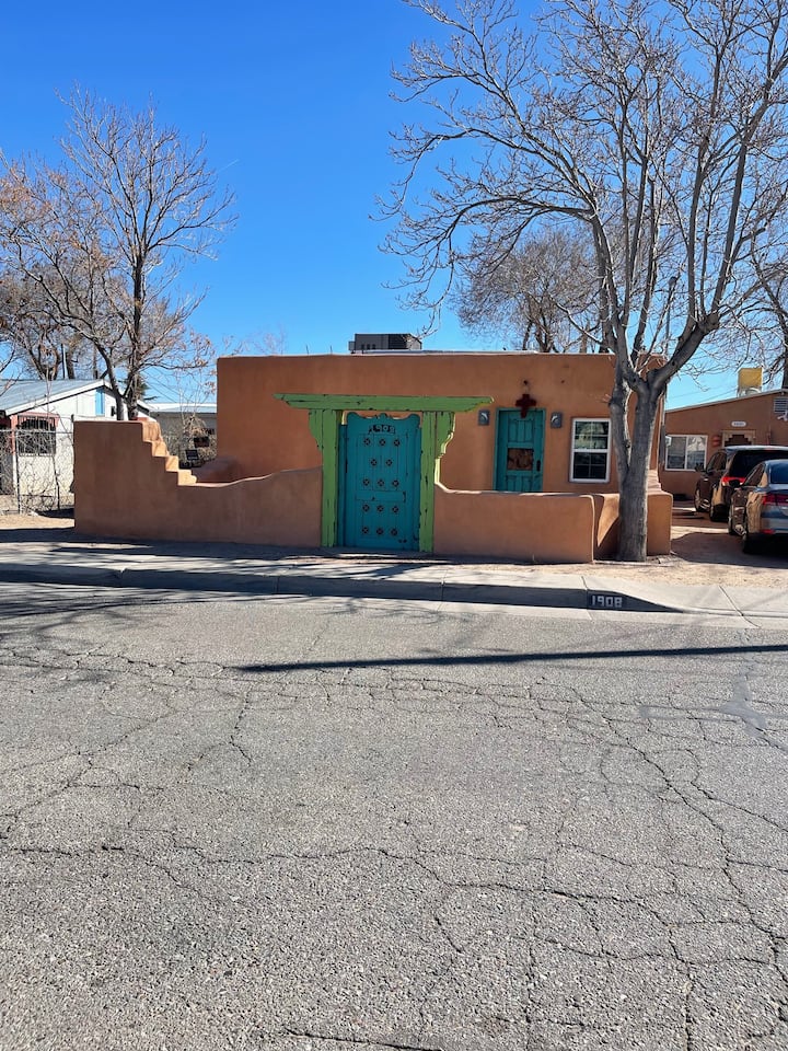 New Listing! Historic Casa Heart of Abq Old Town Houses for Rent in Albuquerque, New Mexico