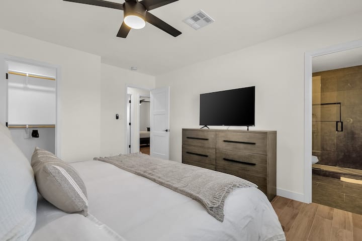 Hlavná spálňa - manželská posteľ