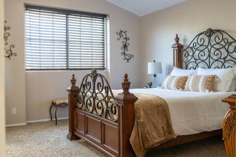 The Westside Highlight (4 bd rm)
