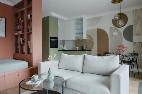Top performing Airbnb: Apartment near the Zdrowie Park, underground parking in łódź Polesie