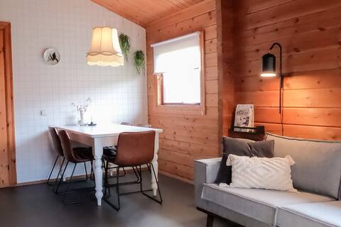 Hip Cottage Van Hout