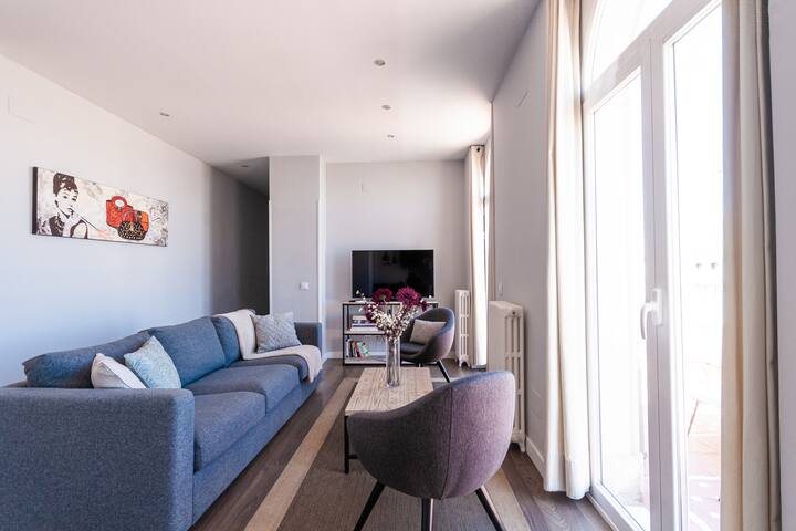 Penthouse in Gran Vía with Terrace gallery image 2