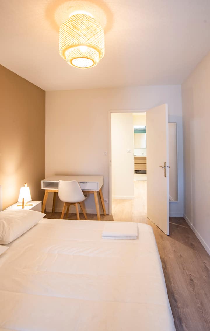 غرفة النوم 2