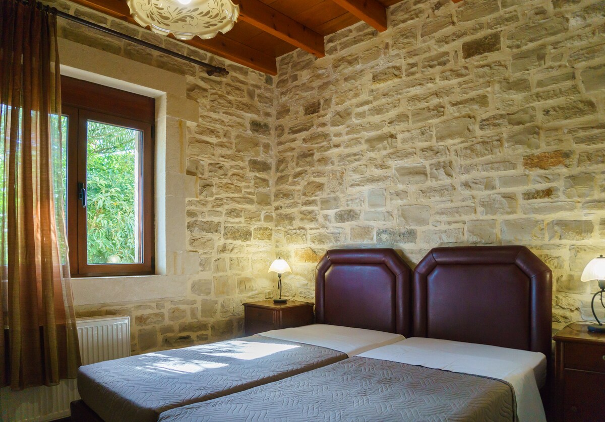 Chumba cha kulala cha ghorofa ya chini