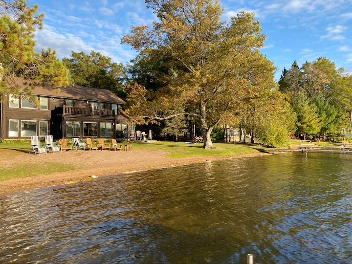 4/5 brm house+cottage, sandy beach